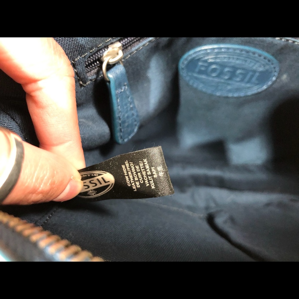 🎉 Fossil Riley Camera Crossbody - Picture 12 of 16